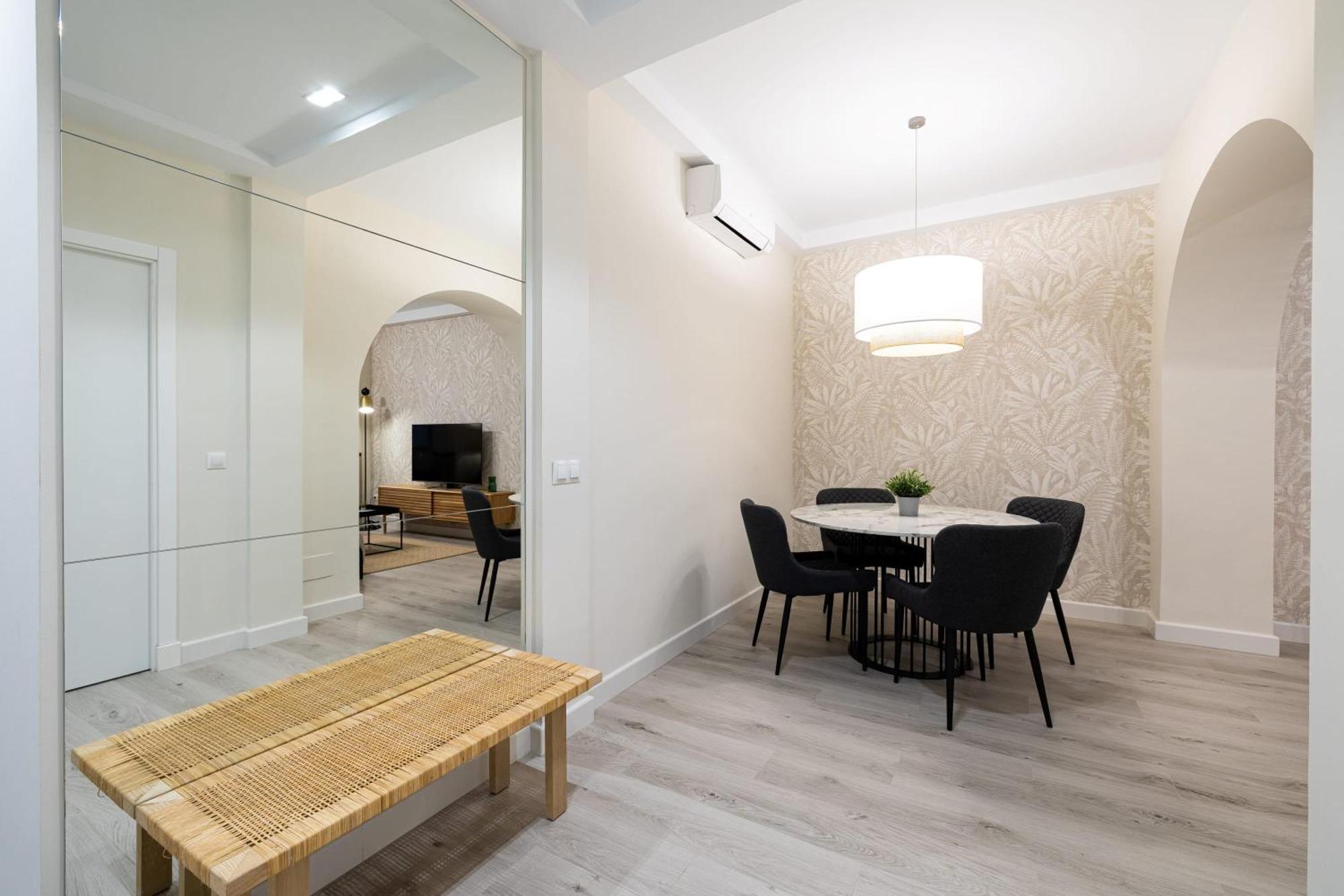 Cozy Apartment In The Heart Of مالقة المظهر الخارجي الصورة